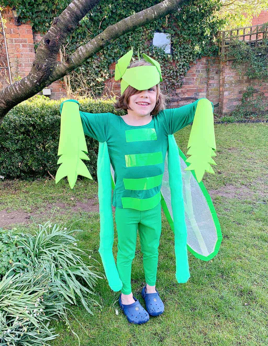 How to make a Grasshopper Costume DIY tutorial