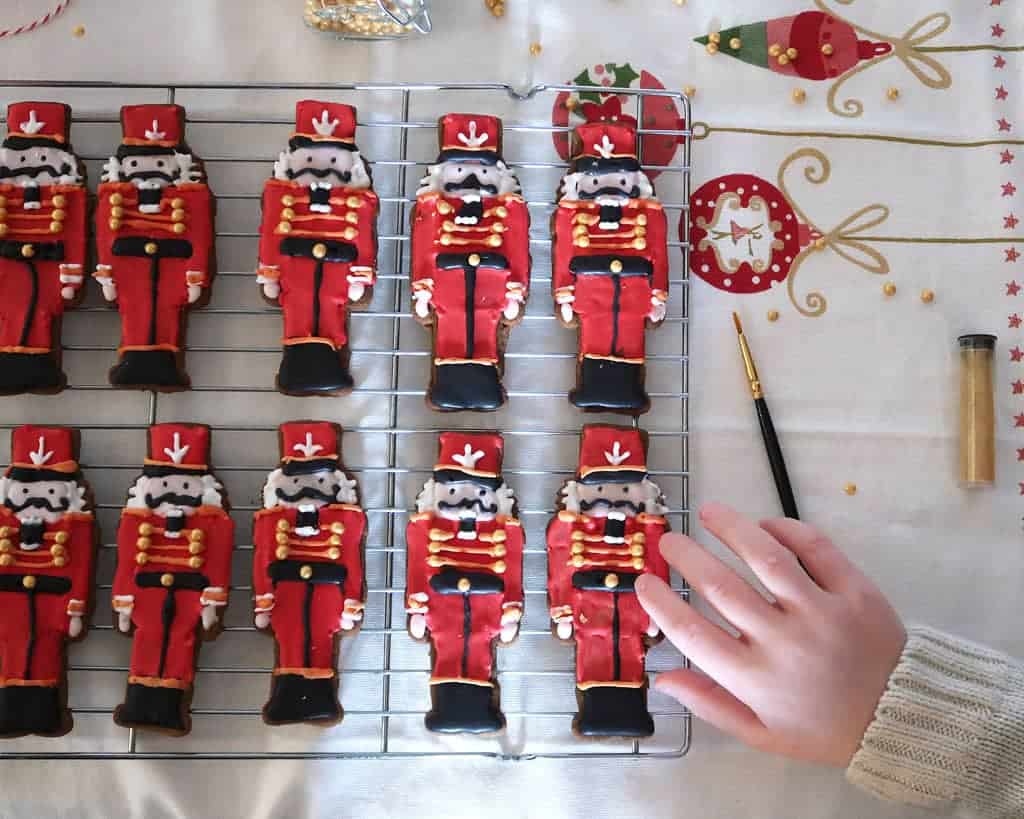 How To Make Iced Nutcracker Biscuits