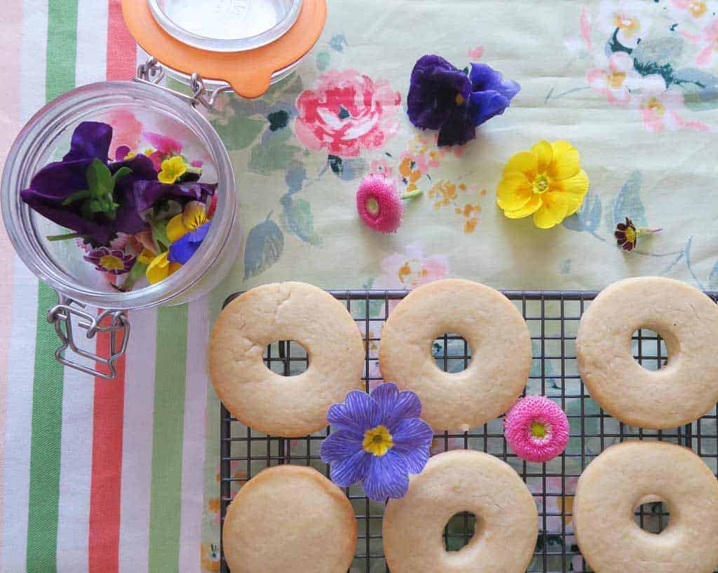 Shortbread Biscuits with Edible Flowers