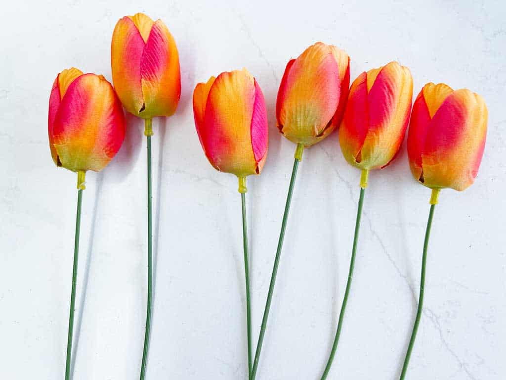 An easy tutorial to make a faux Tulip Wreath DIY For Spring