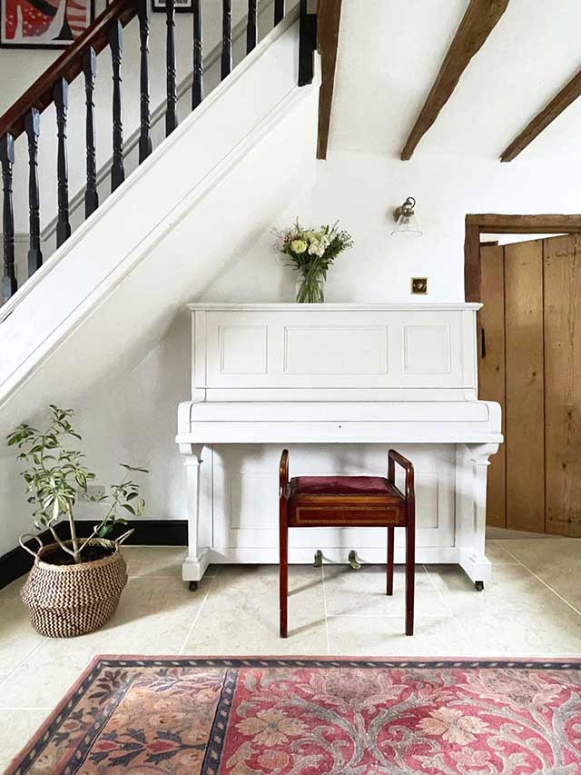 How To Paint a Piano in 3 Easy Steps